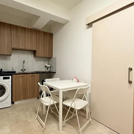 Appartamento Neoclassic Retreat